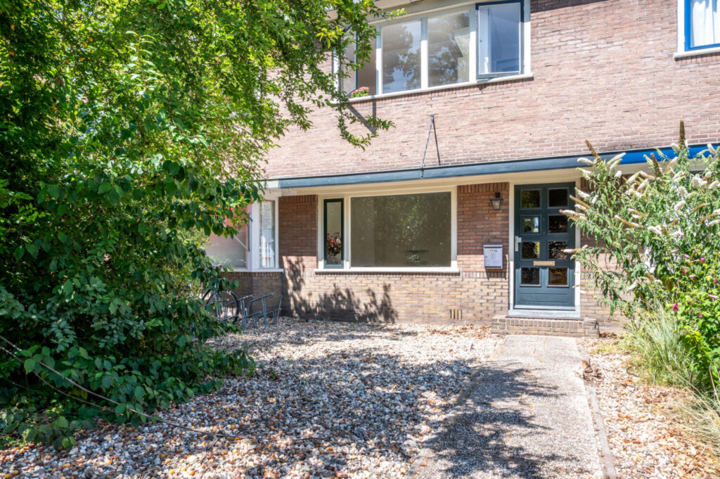 Tussenwoning te koop: Oude Graafseweg 136, Nijmegen